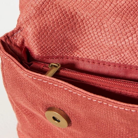 NWIT Anthropologie Mauve Envelope Crossbody Bag - Picture 3 of 3